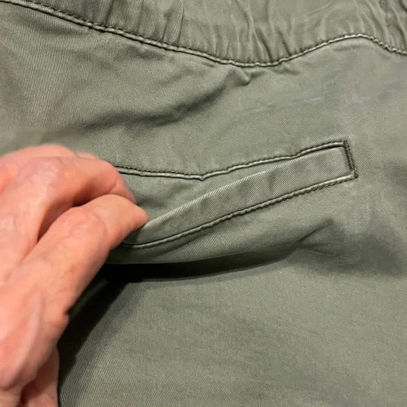 OLD NAVY Men's Joggers - Picture 6 of 15